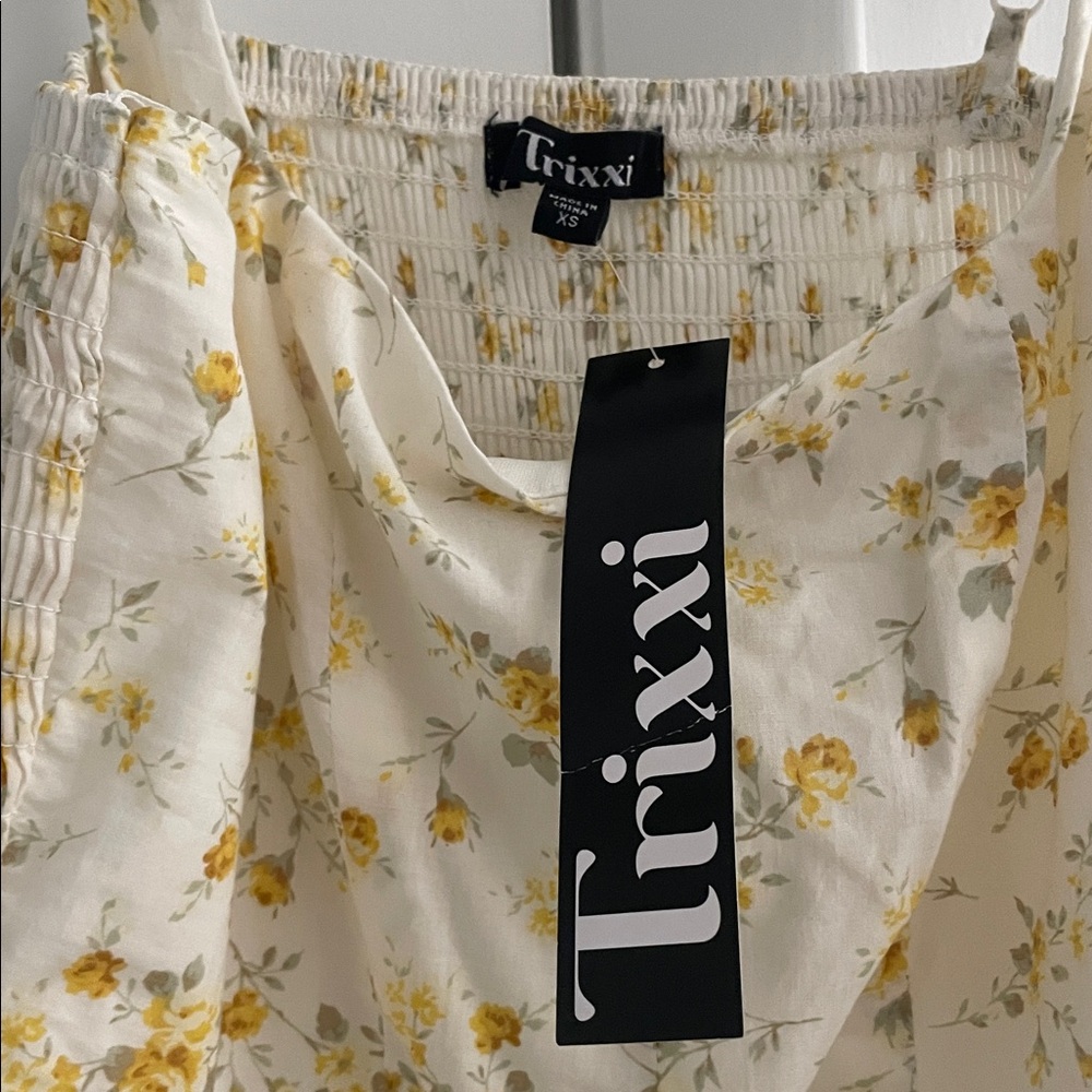 Trixxi Yellow Floral Print Dress NWT - Picture 5 of 7